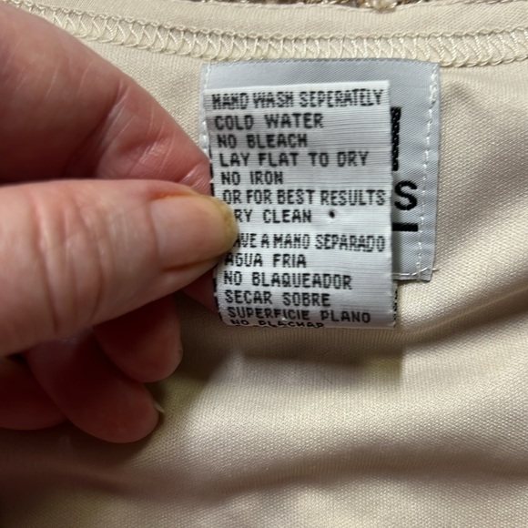 R&M Beige Crochet Sequins Blouse - Picture 6 of 6